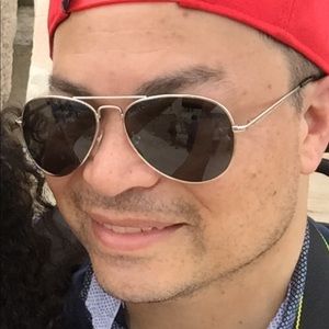 Meet your Posher, Fredie